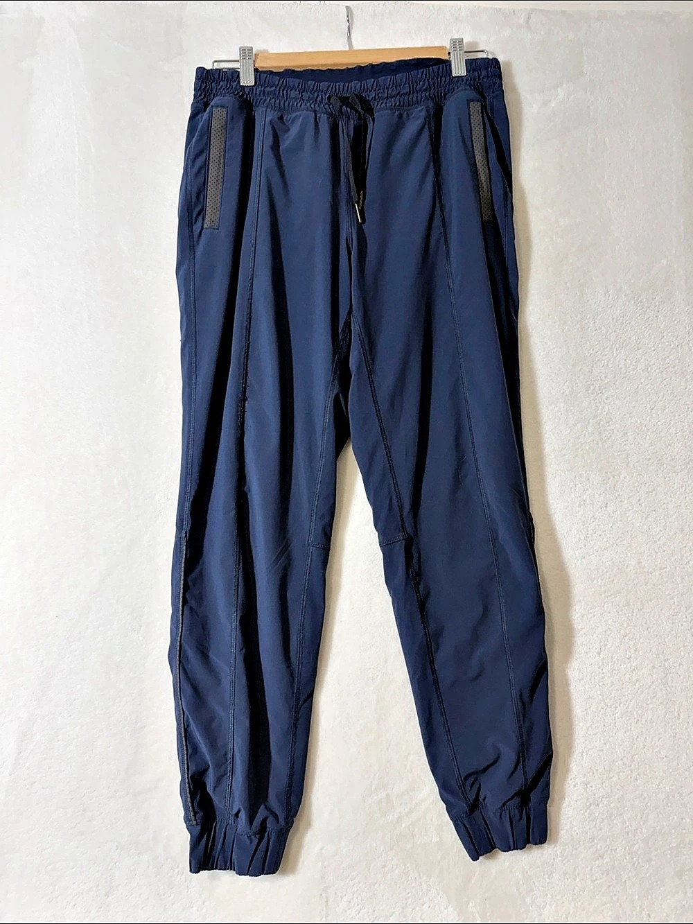Lululemon “Track to Reality II” Pants Navy colorway Inkwell Size 8 Lined Women’s